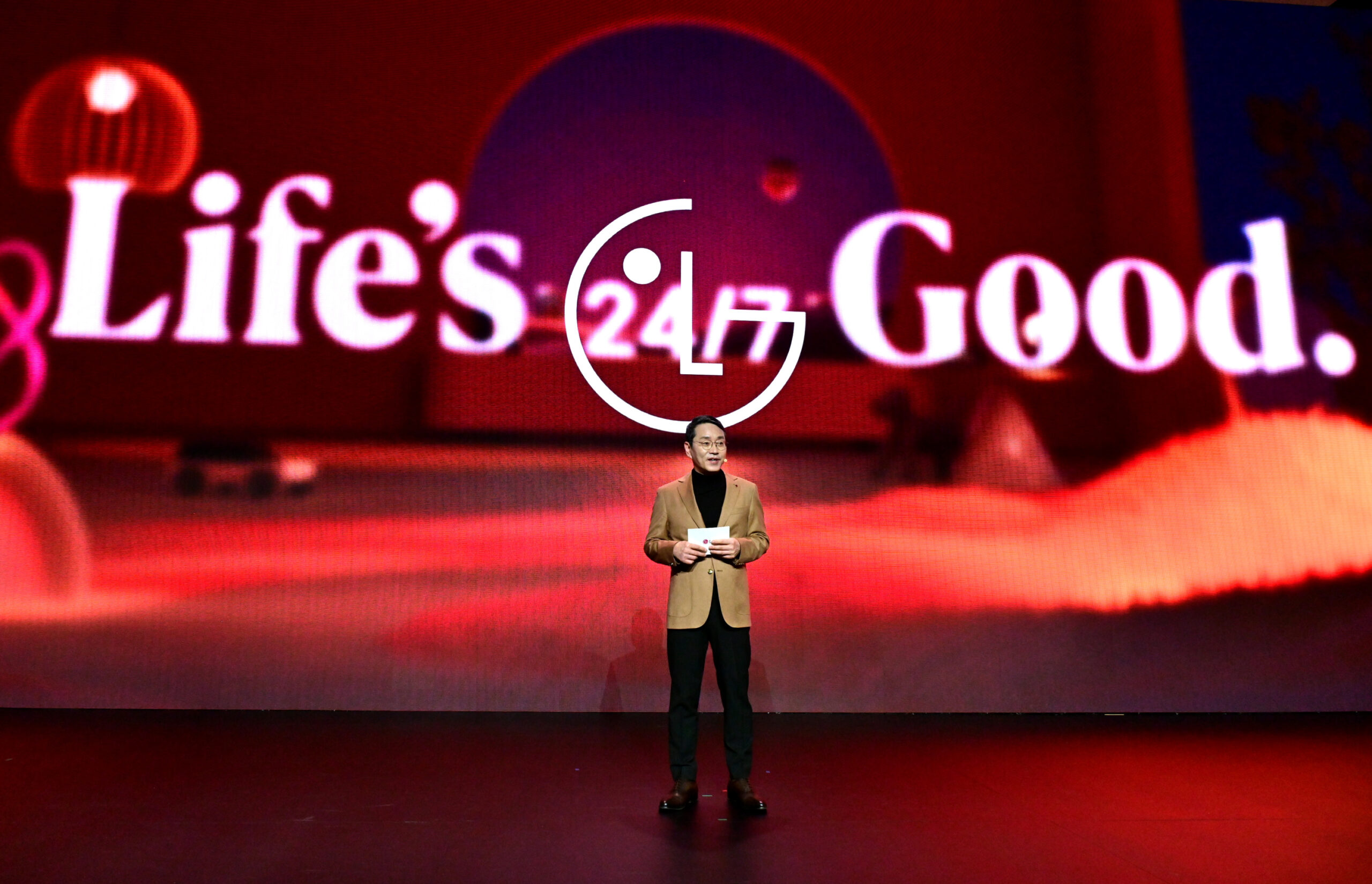 LG Unveils A Day In A Life With “Affectionate Intelligence” At LG World Premiere